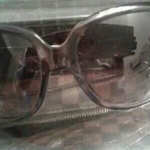 Vintage early 2000's Beyonce's House of Dereon sunglasses. Discontinued and htf
